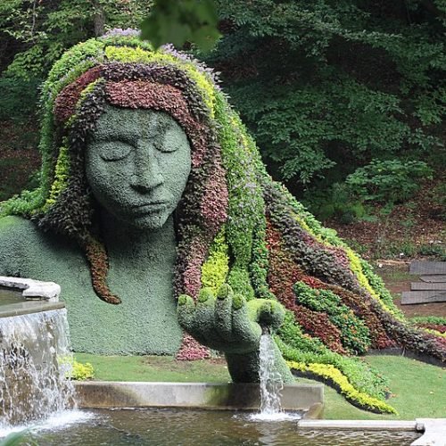 As the focal point of the Cascades Garden, this 25 ft sculpture truly was the highlight of Imaginary Worlds. Created by Mosaïcultures Internationales de Montréal, Earth Goddess, with her flowing locks and out-held hand spilling with water, became part of the Garden's permanent collection. During the holidays, her hair shines bright as she becomes Ice Goddess.